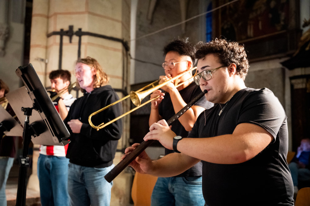 Ensemble rehearsal in St. Catherine's Church Lübeck, YTHM-Masterclasses 2025, © Maximilian Busch
